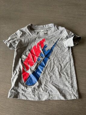 Nike Gray Short-Sleeve Tee with Red & Blue Swoosh Graphic